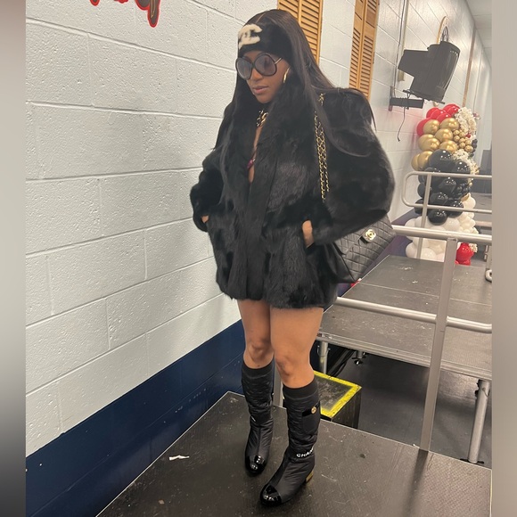 Meet your Posher, Tahara - Picture 4 of 9